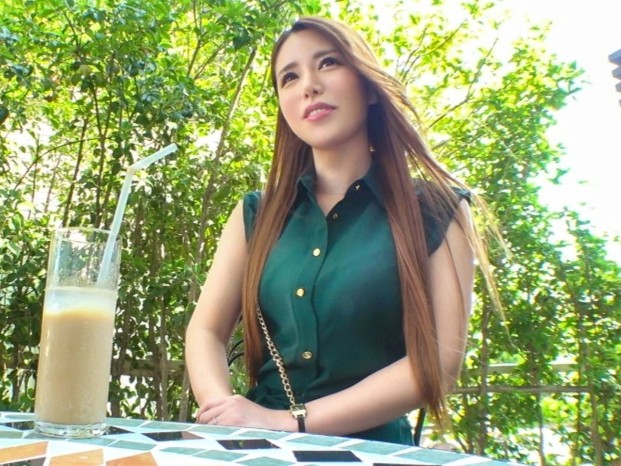 【美しすぎる人妻秘書】 三十路の色気ムンムン！ 弁護士の肉棒で激ピストンされ、マジイキ連発のオフィス不倫！