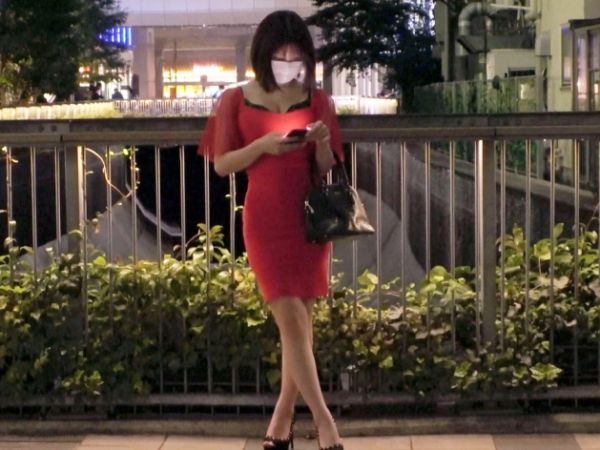 【美巨乳看護師の淫らな奉仕】『こんなの初めて…』動物病院のスレンダー美女が下品なチンポに夢中！淫乱マンコを快楽で責められ、痙攣しながら腰をヘコヘコさせるアクメ顔がエロすぎる！