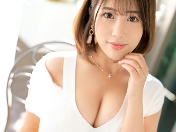 【人妻エステ講師の淫らな本性】『精子が大好物なの♡』メスフェロモン全開の美人妻がデカチンに夢中！猛烈ファックでイキ乱れ、本能むき出しのセックスに溺れる！