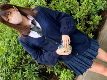 【制服美少女を激ピストン！】『あっ…ダメッ！』激カワJKの制服姿に興奮MAX！ギンギンのチ○ポでエッチなマンコをガンガン突きまくり！たまらず中出ししちゃう、制服美少女との濃厚セックス！