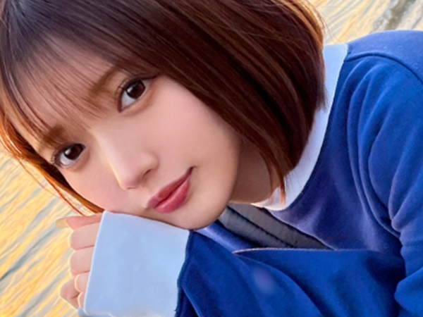 【デートで即ハメ】ショートカットが似合う女子大生とラブラブデート♥貧乳スレンダーなボディに生チンを挿入！可愛い顔にザーメンぶっかけちゃう無防備セックス♡