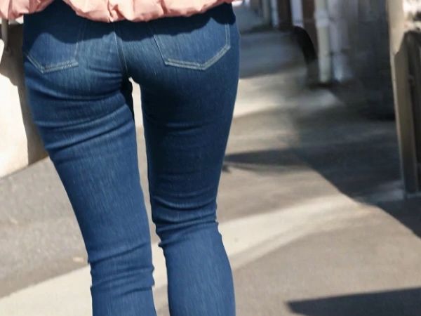 【人妻の禁断プレイ】37歳美脚スレンダー妻、ご無沙汰オマンコが他人チンポに溺れる！欲求不満が爆発し、不貞性交で快楽を貪る背徳の瞬間…♪