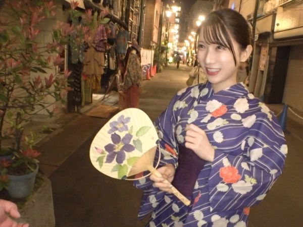 【浴衣美人の甘い誘惑】『ダメ…彼氏が…』夏祭りの夜、置き去りにされた浴衣美女をナンパ！ホテルで浴衣を脱がせば、美乳と色っぽい表情がたまらない！彼氏以外の男との浮気セックスに溺れる！♡