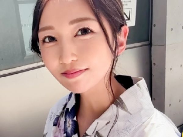 【スレンダー美乳彼女】昼間からラブホでイチャコラ♡舞台役者の彼女と濃厚中出しセックス！彼氏目線で楽しむラブラブハメ撮り！！